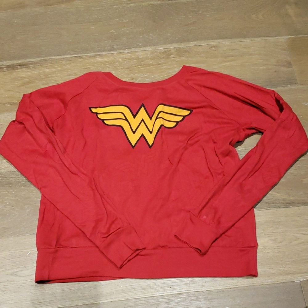 DC COMICS Wonder Woman Shirt